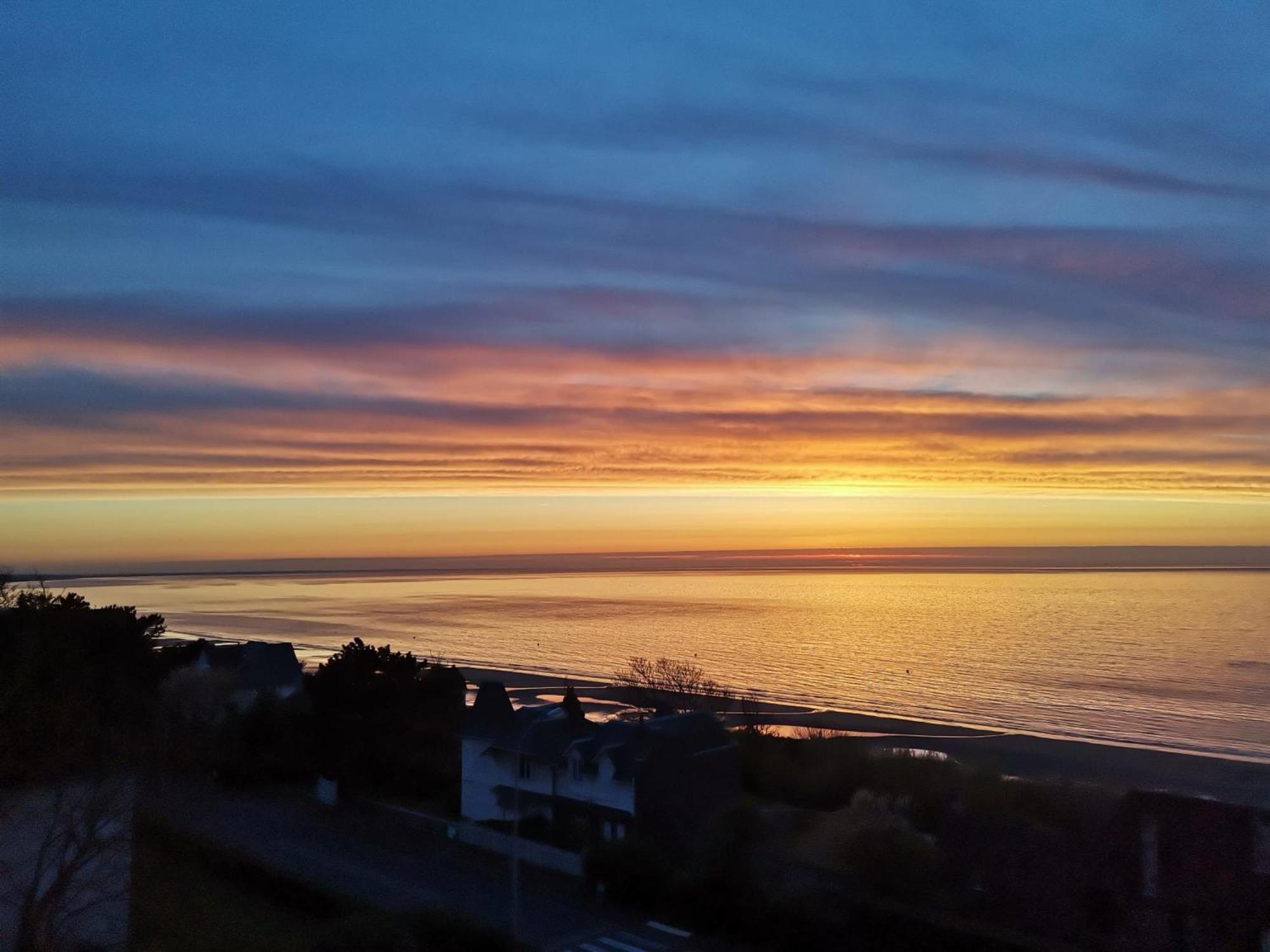 Appartement 45M2 - Proche Deauville - Vue Mer Bénerville-sur-Mer Eksteriør billede